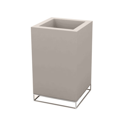 Vela High Resin Pot Planter