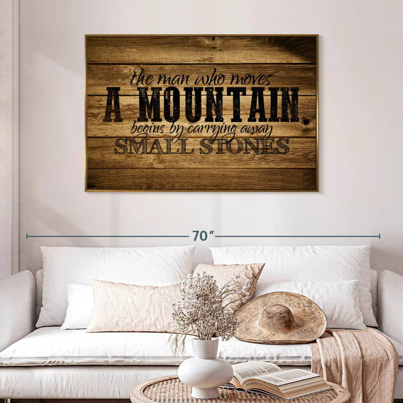 «Who Moves A Mountain», citation, 46 po x 31 po, Cadre flottant doré