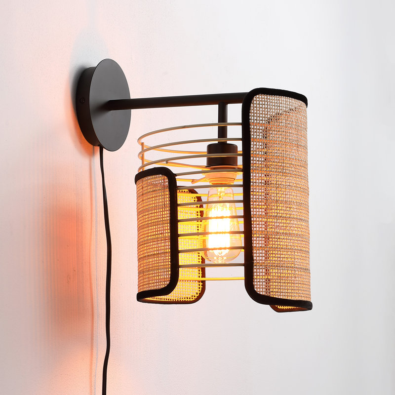 Plug-in Armed Sconce