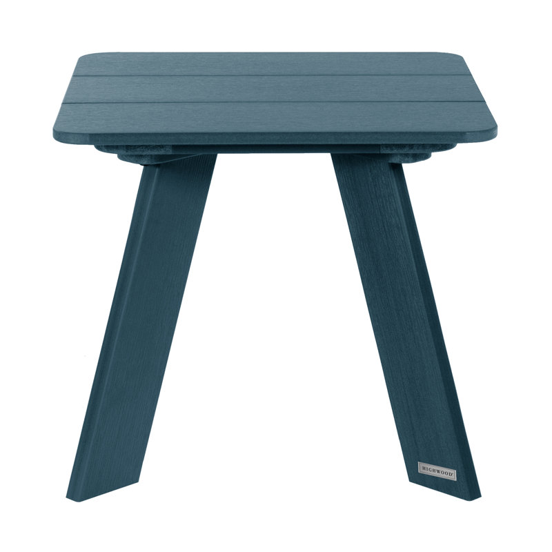 Table d'appoint en plastique Byrnes, Bleu Nantucket