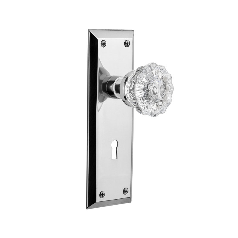 New York Plate with Decorative Keyhole and Crystal Door Knob, Bright Chrome