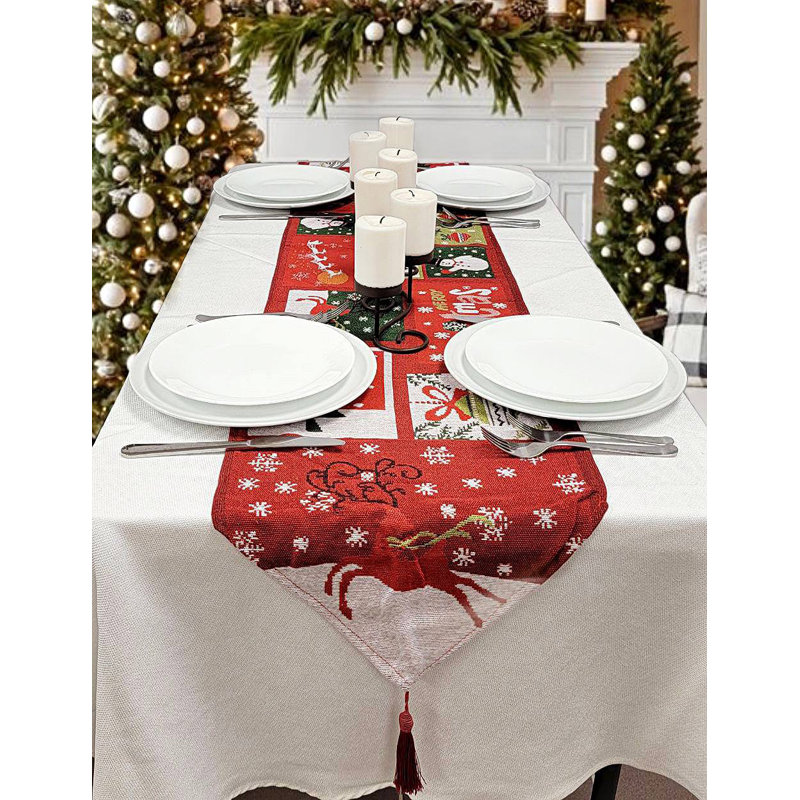 Holiday Patchwork Christmas Table Runner F07M5-8D