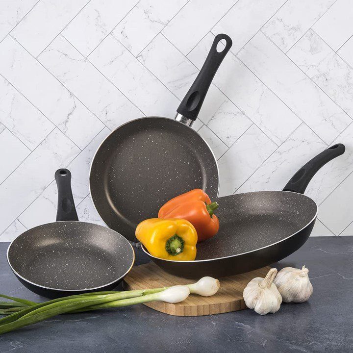 Magnifica 3 - Piece Cookware Set