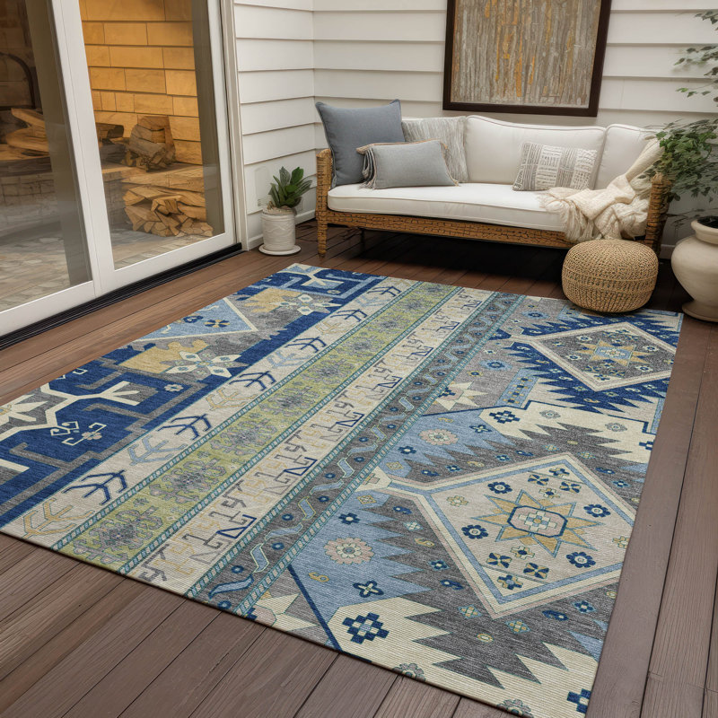 Tapis bleu lavable intérieur / extérieur Solara , 5' x 7'6"