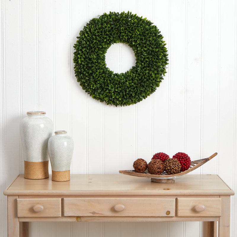 Faux Boxwood Plastic 24'' Wreath