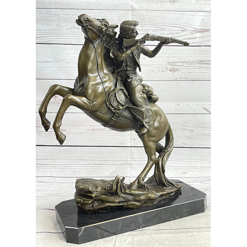 Figurines et sculptures
