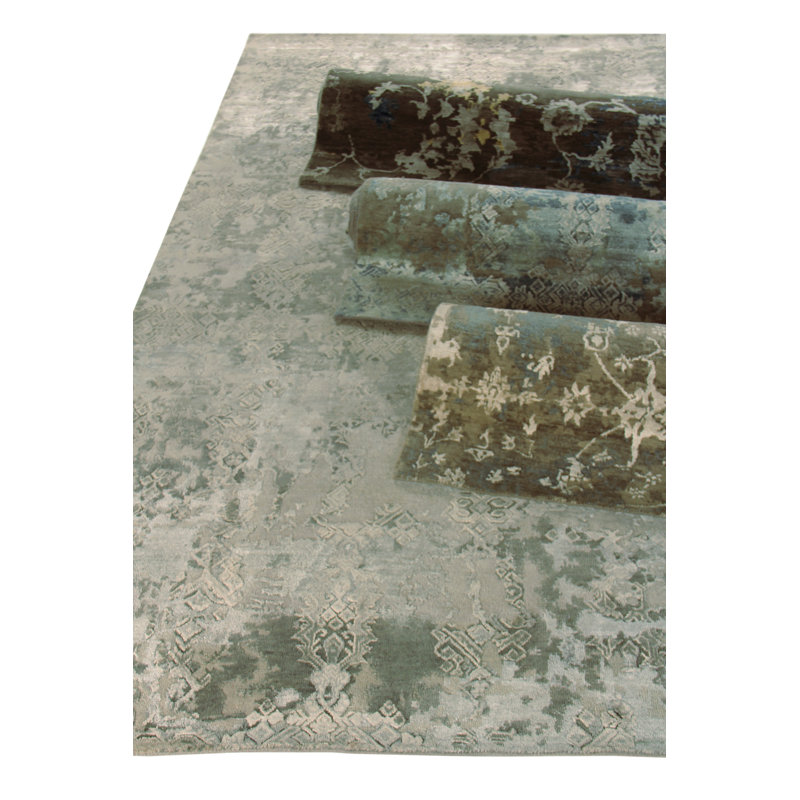 Hundley Wool Floral Area Rug, Rectangle 9' x 12'