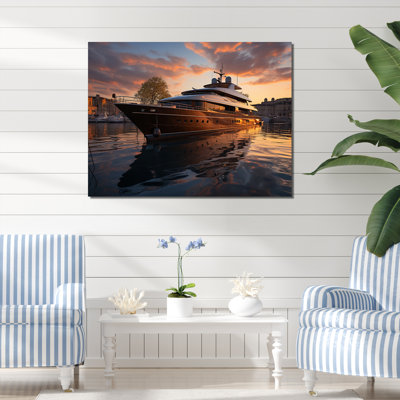 " Port Harbor Elegance "