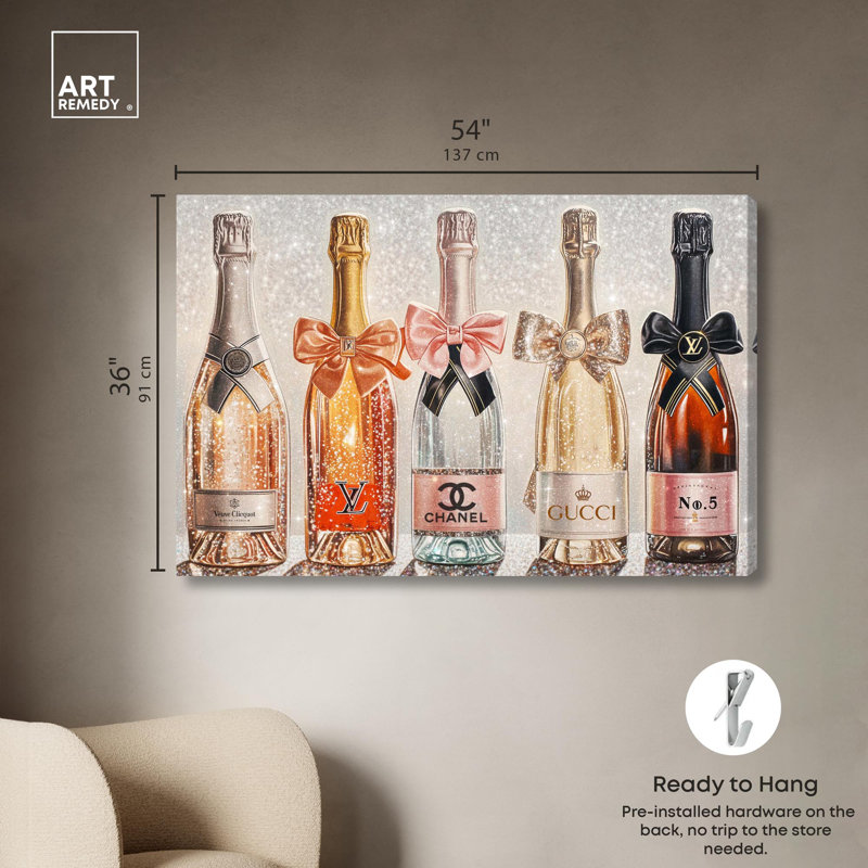 «Champagne Bottles Glitz» par Art Remedy, H 36 po x l 54 po, Toile tendue, Toile tendue