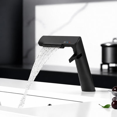 Single-Hole Single-Handle Bathroom Faucet