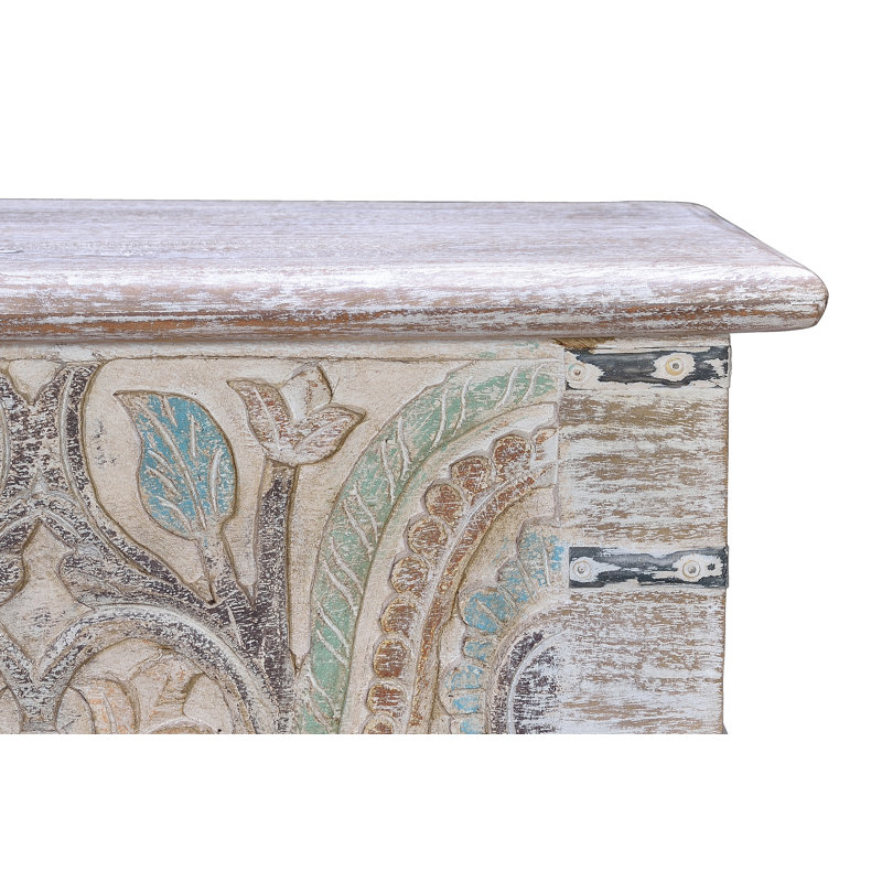 Apex Blanket Chest
