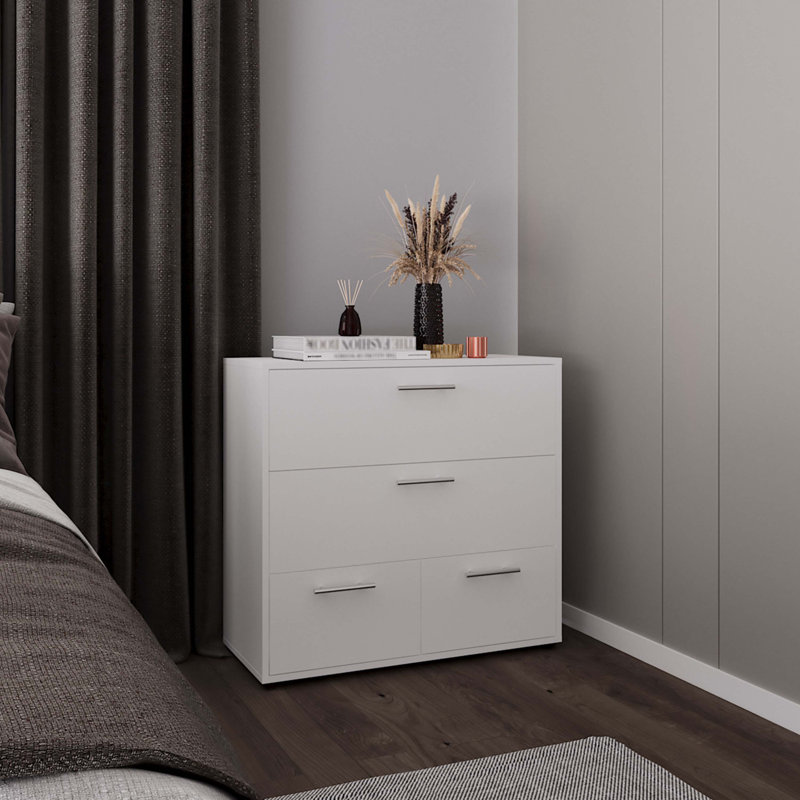 Commode large à quatre tiroirs