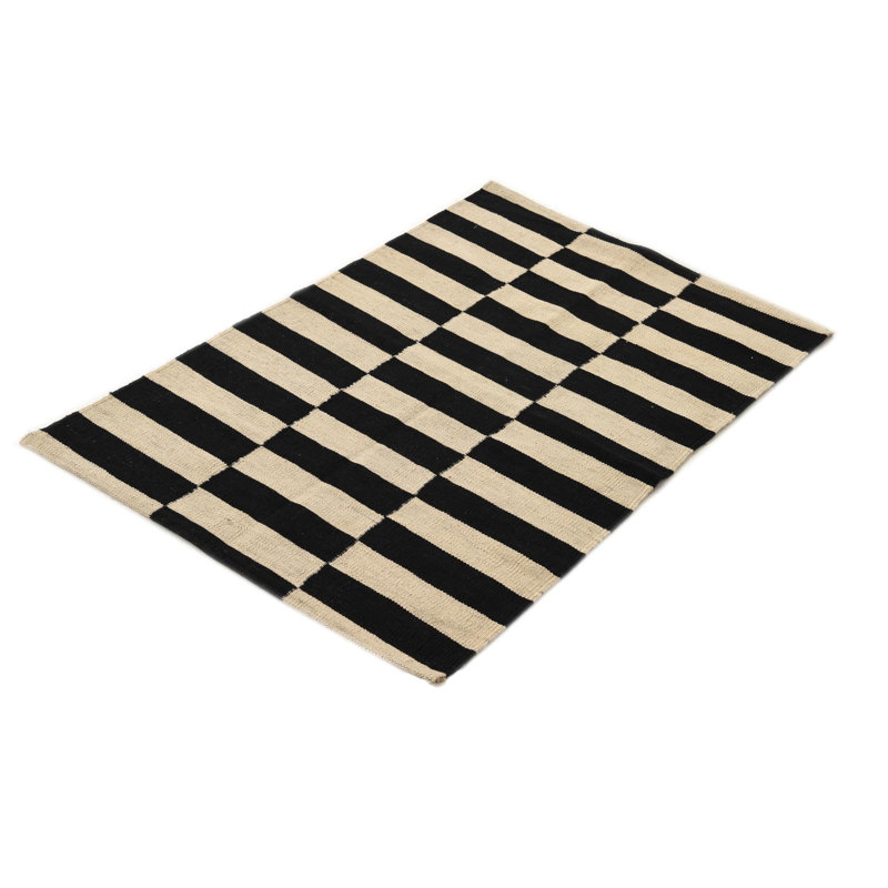 Tapis noir et blanc 3x4 Pinkerton