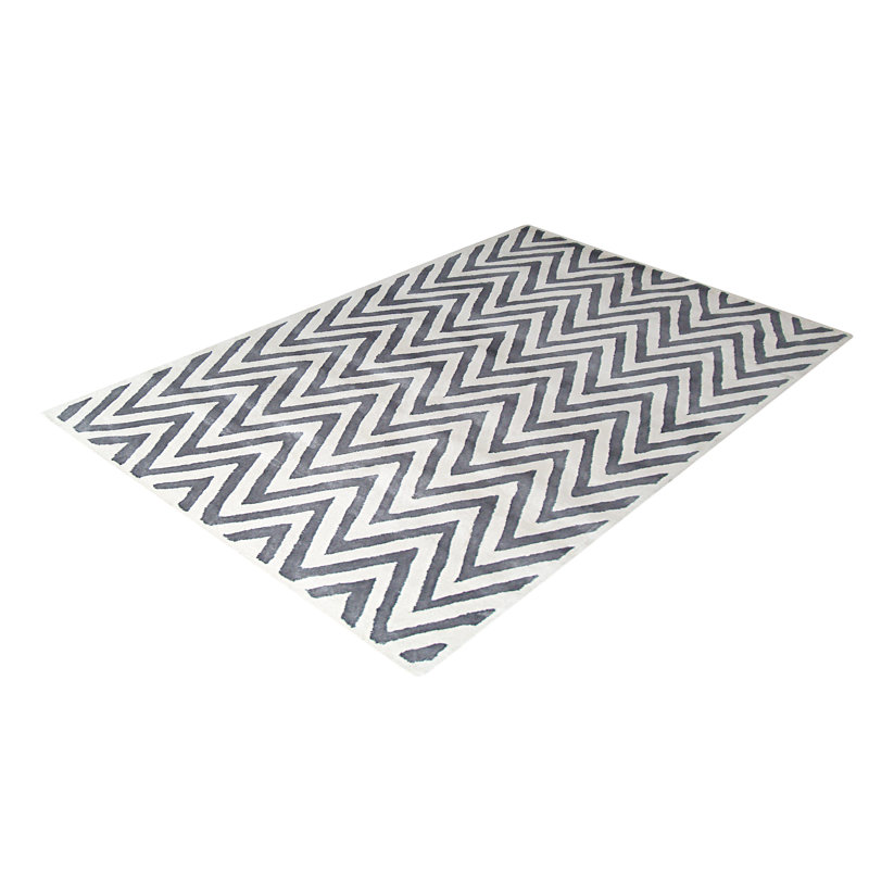 Ziggy Chevron Wool Hand Woven Area Rug, Rectangle 122 x 183cm