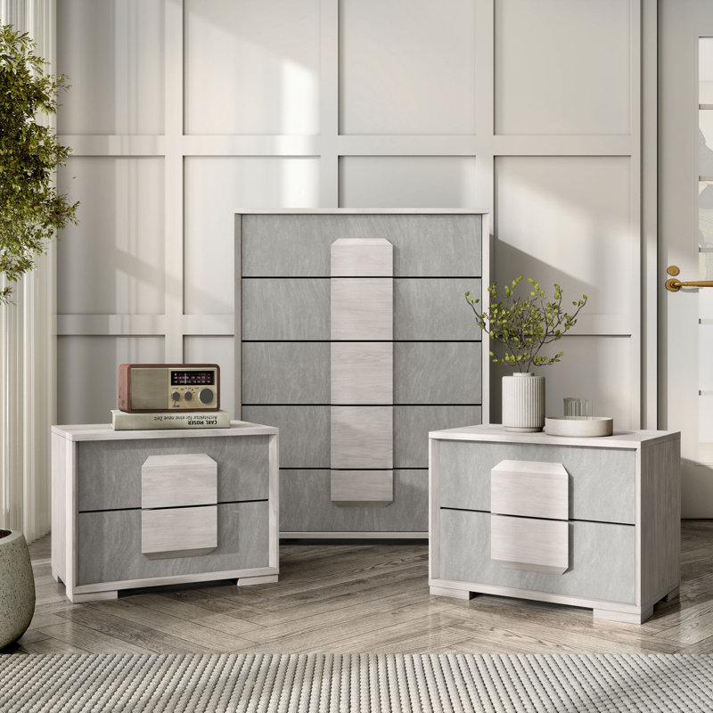 Juin 3-Piece Nightstands And Chest Set