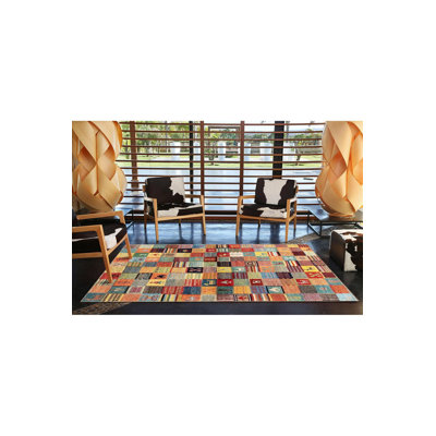 Tapis tissé à motif géométrique à carreaux