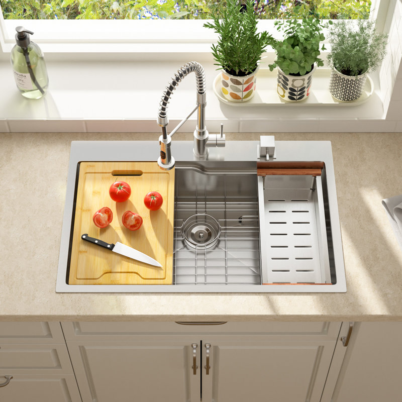 Évier de cuisine à simple cuve en acier inoxydable 33 po L