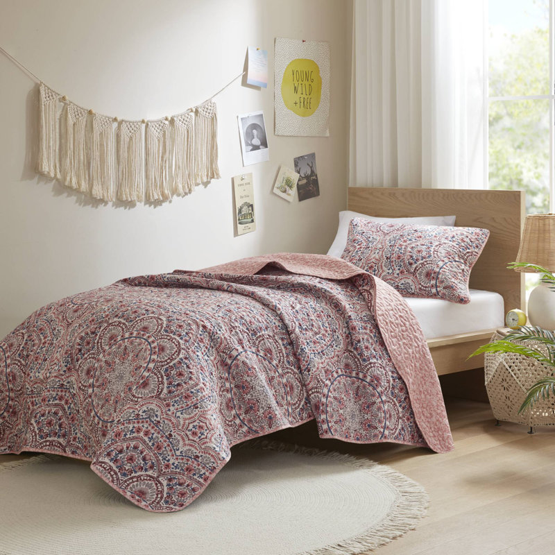 Courtepointe Valerie Boho, Motif floral rose, Édredon simple + 1 très grande taie décorative
