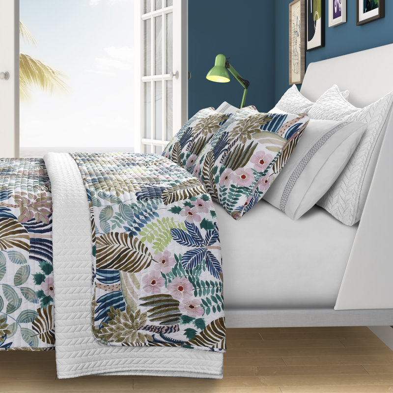 Rockaway Quilt Set, King Quilt + 2 King Shams