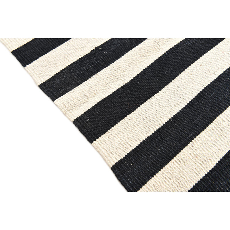 Tapis noir et blanc Orta