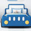 Lit plateforme simple en forme de voiture de course avec roues, cadre de lit-527135475