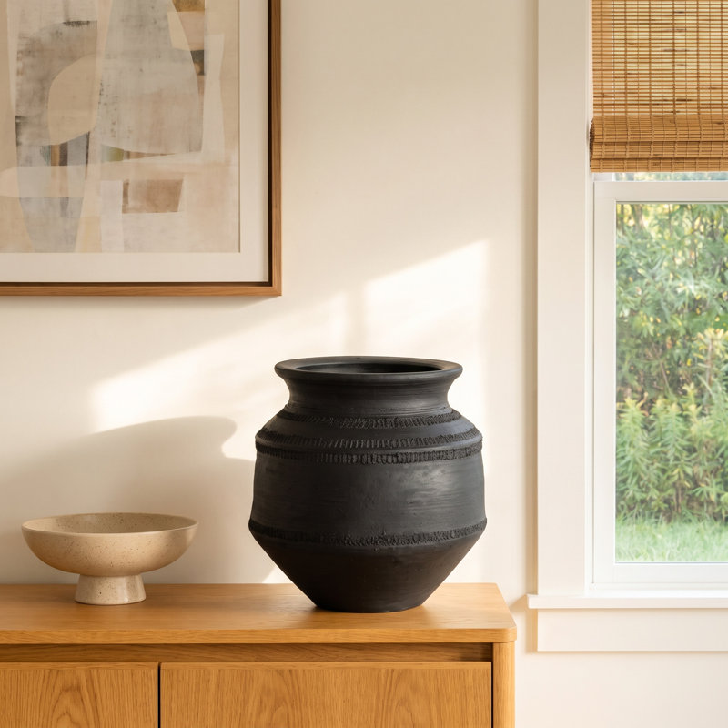 Astra Vessel Black Terracotta