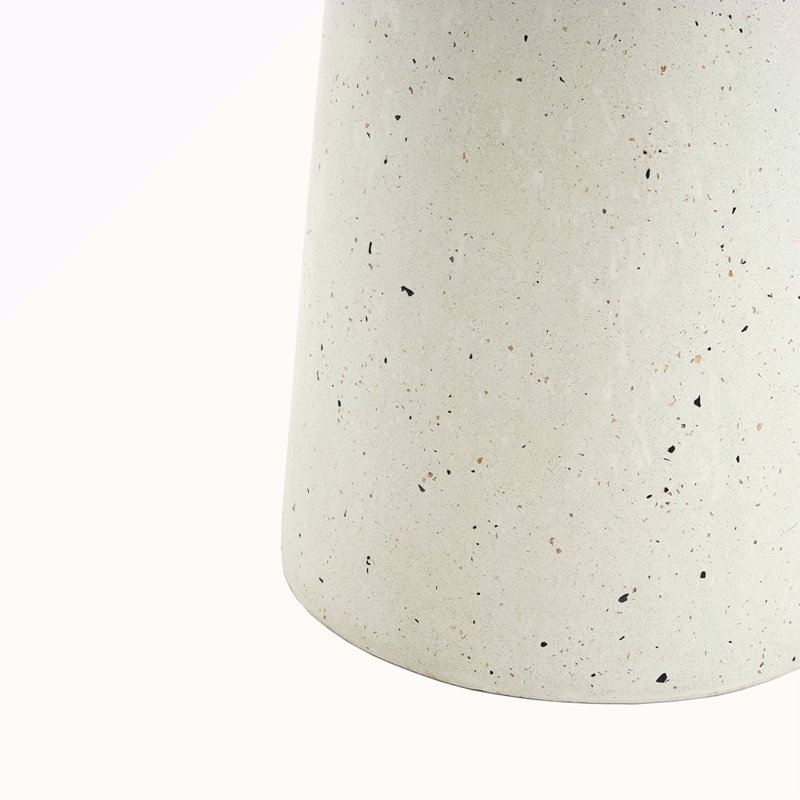 Table d'appoint d'extérieur H 24 "MGO Terrazzo