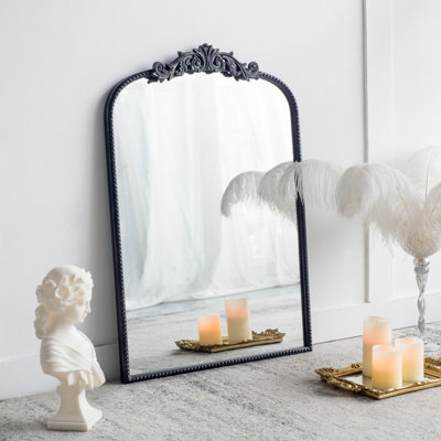 Miroir d'appoint d'inspiration baroque