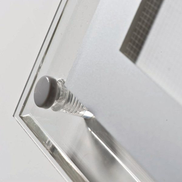 Acryled pour fixation murale, H 15,47 po x l 12,95 po