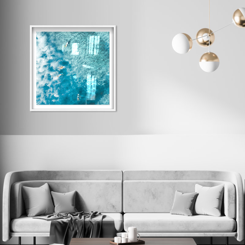 Surfing Seas - Shadowbox, H 32 po x l 32 po x P 0,5 po, Blanc