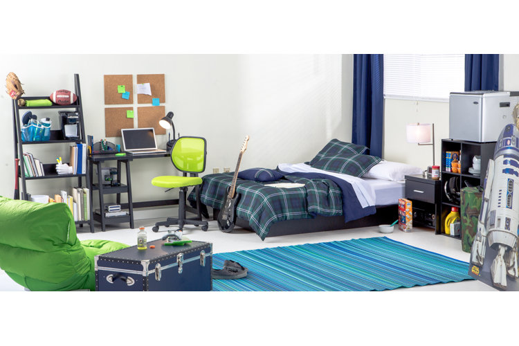 The Ultimate Freshman Guide to Dorm Decor - Society19