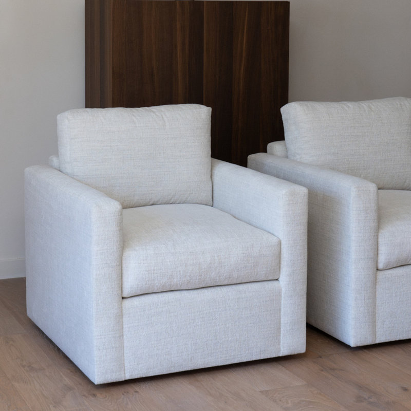 Olive Chair, Celebrity Cloud