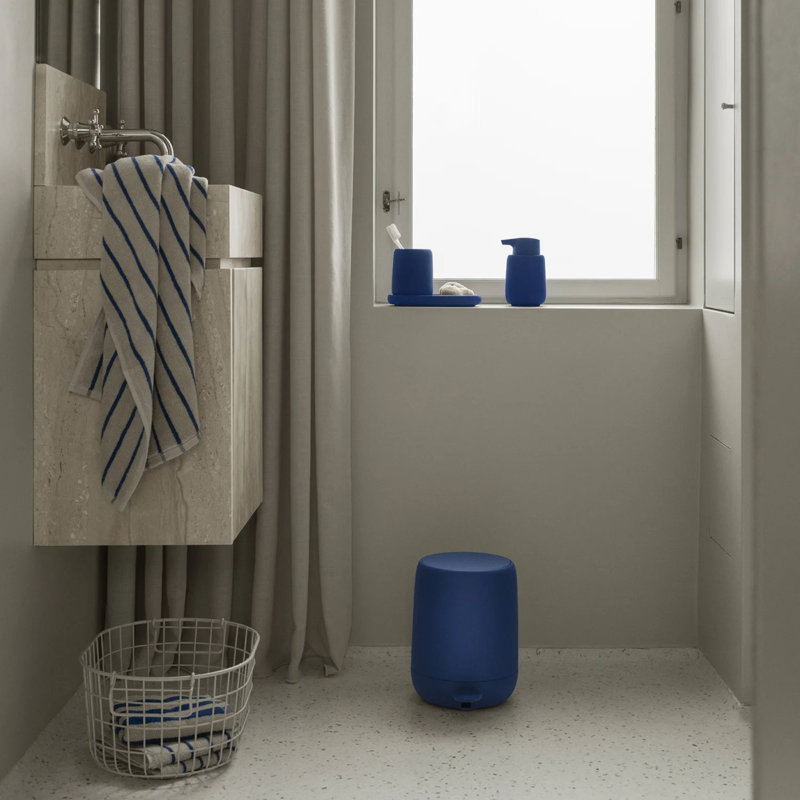 100% Cotton Bath Towel, Moonbeam/Mazarine Blue Narrow Stripe