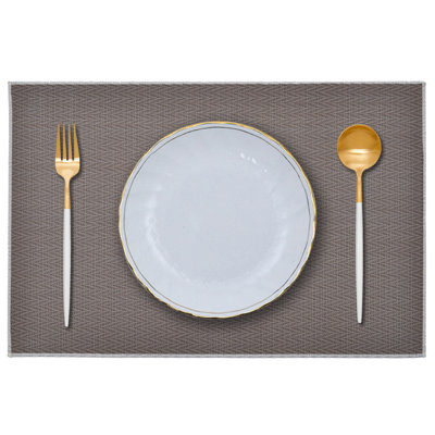 Ensemble de napperons élégants en PVC brun 18 po x 12 po résistants à la chaleur pour les repas et les décorations de Noël