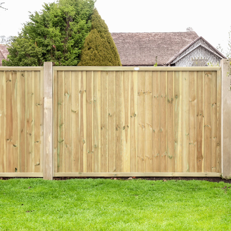 Grange Superior Closeboard 1.8 m Green Vertical Fence Panel, 90H x 182.80W x 4D cm