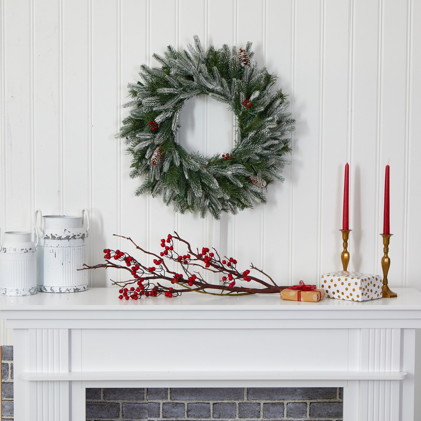 24'' Lighted Wreath