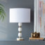 Lampe de table de style moderne