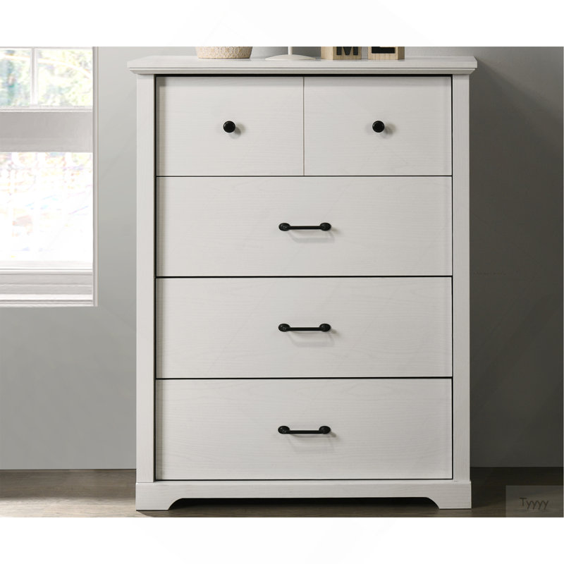 Elettra 32"W White 4-Drawer Chest With Black Handles, White