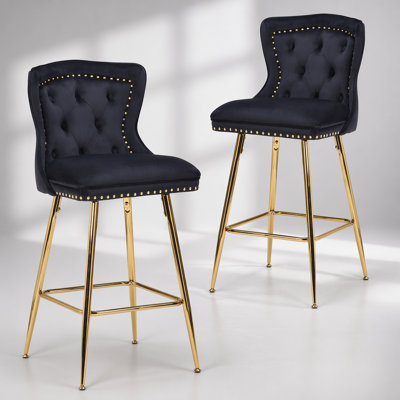 Ensemble de 2 tabourets de bar luxueux en velours à hauteur de comptoir, avec pieds en métal, capitonnage à boutons et garniture cloutée pour une décoration intérieure élégante