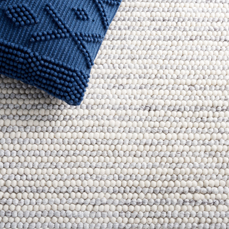 Tapis rayé ivoire / gris clair fait à la main Charvik, Carré 6 pi