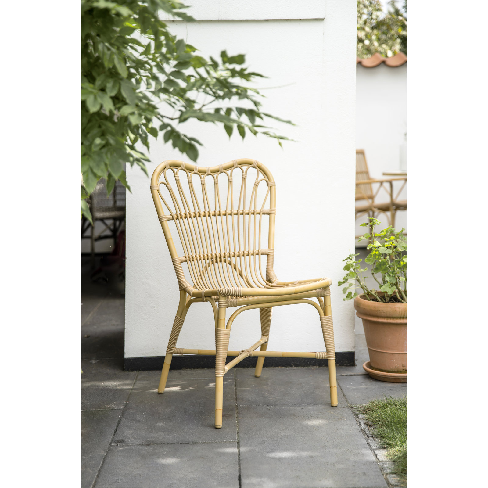 Margret Patio Side Chair, Brown