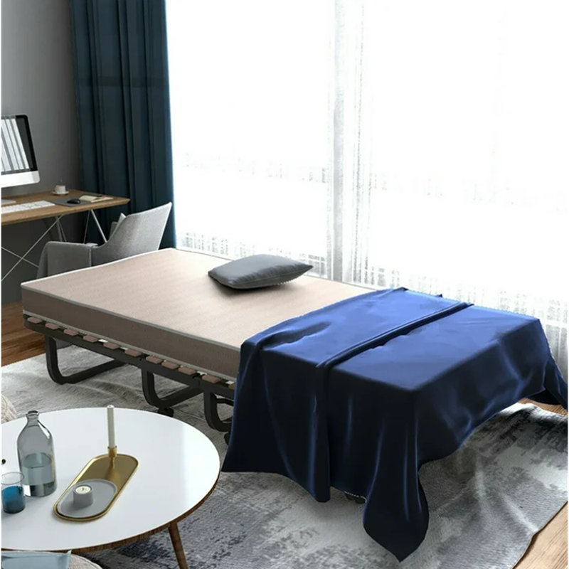 Lit simple pliant en acier avec matelas Delmar