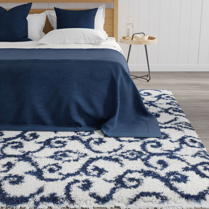 Tapis blanc en polyester tissé à la machine Caralina, Rectangle 8 pi 3 po x 10 pi