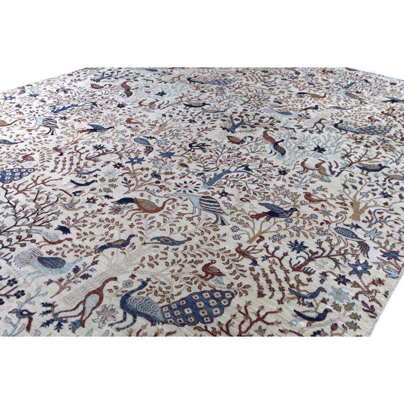 High-Quality Hand-Knotted Ivory And Blue Area Rug