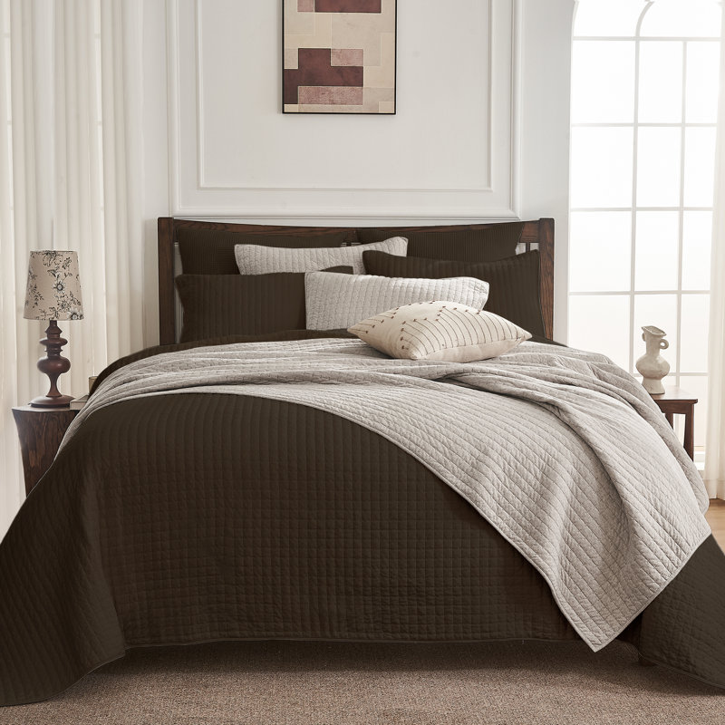 Full Brown Cotton Reversible Quilt Set with Channel Stitch