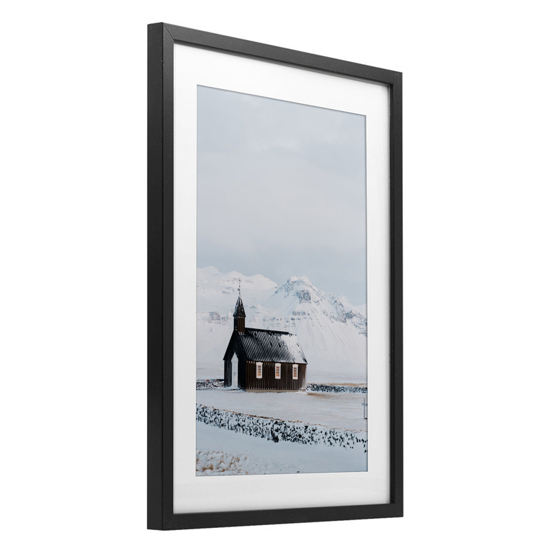 «Islandais Church», impression encadrée sous verre par Jade Sharp Photo, H 23 po x l 17 po, Cadre noir minuit