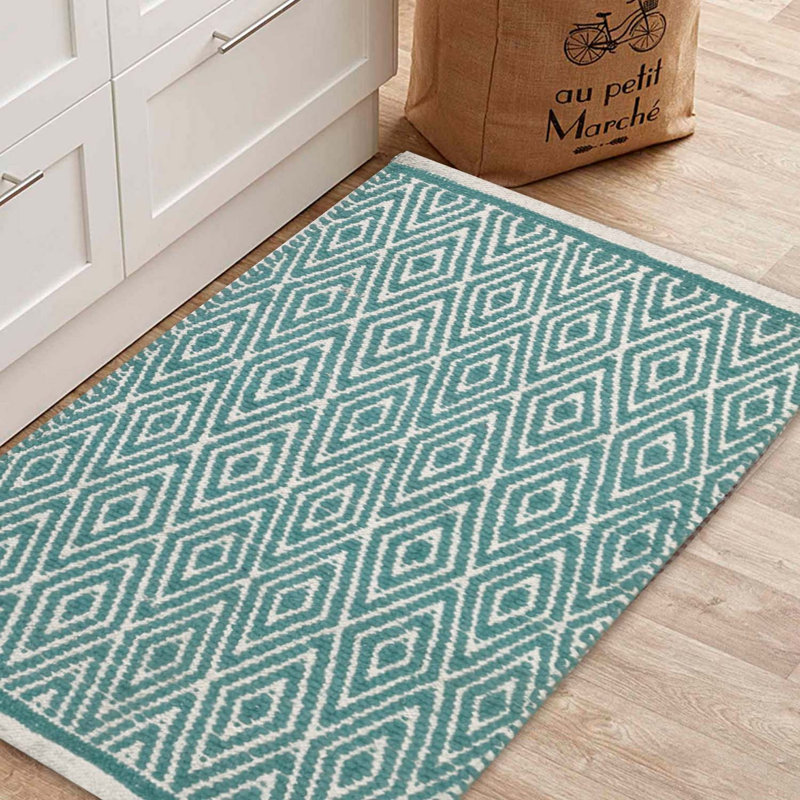 Siggers Geometric Handmade Flatweave Cotton Greyish Beige-White Rug, Turquoise-White, Rectangle 1'6" x 2'5"