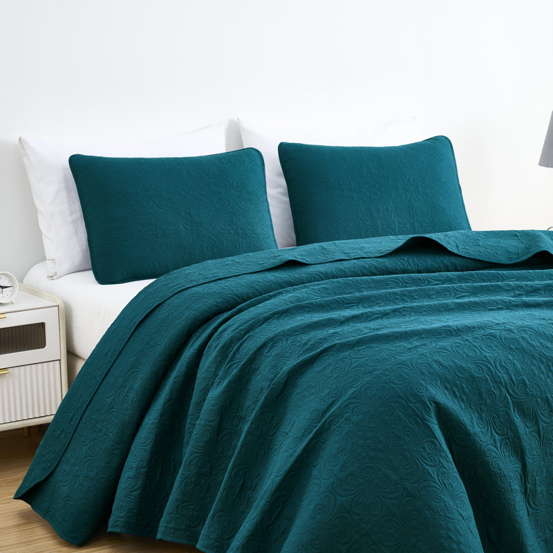 Luca 3-Piece Lightweight Microfiber Oversized Bedspread Set, King Coverlet/Bedspread + 2 King Shams, Teal
