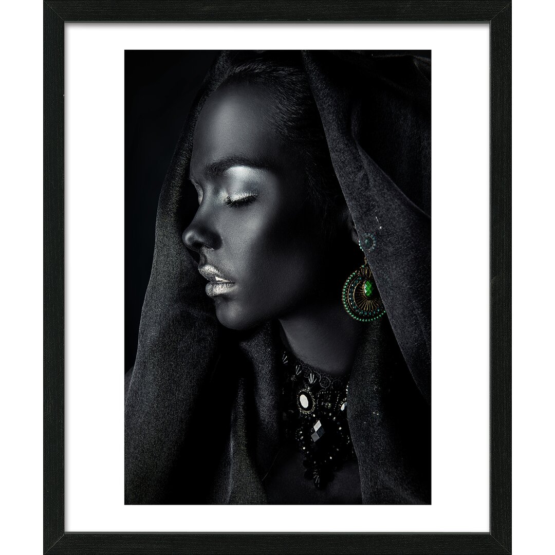 Gerahmtes Poster Black Jewelry Face I