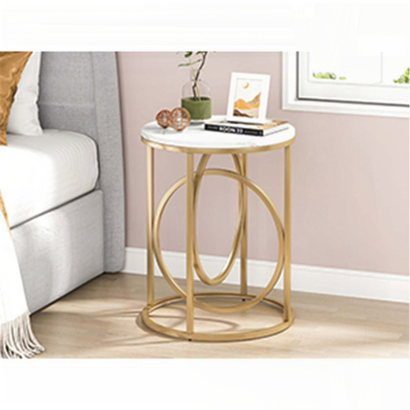 Table de bout ronde en marbre avec structure en métal doré - 2 niveaux